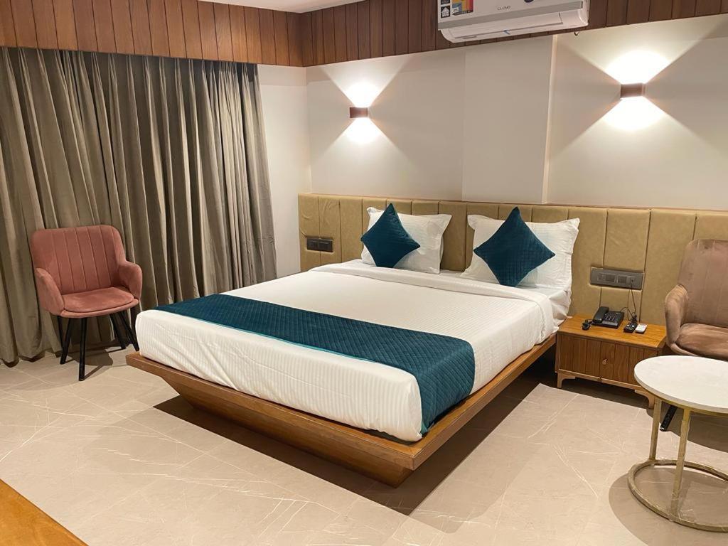Hotel Emora Tree Mysore Quarto foto
