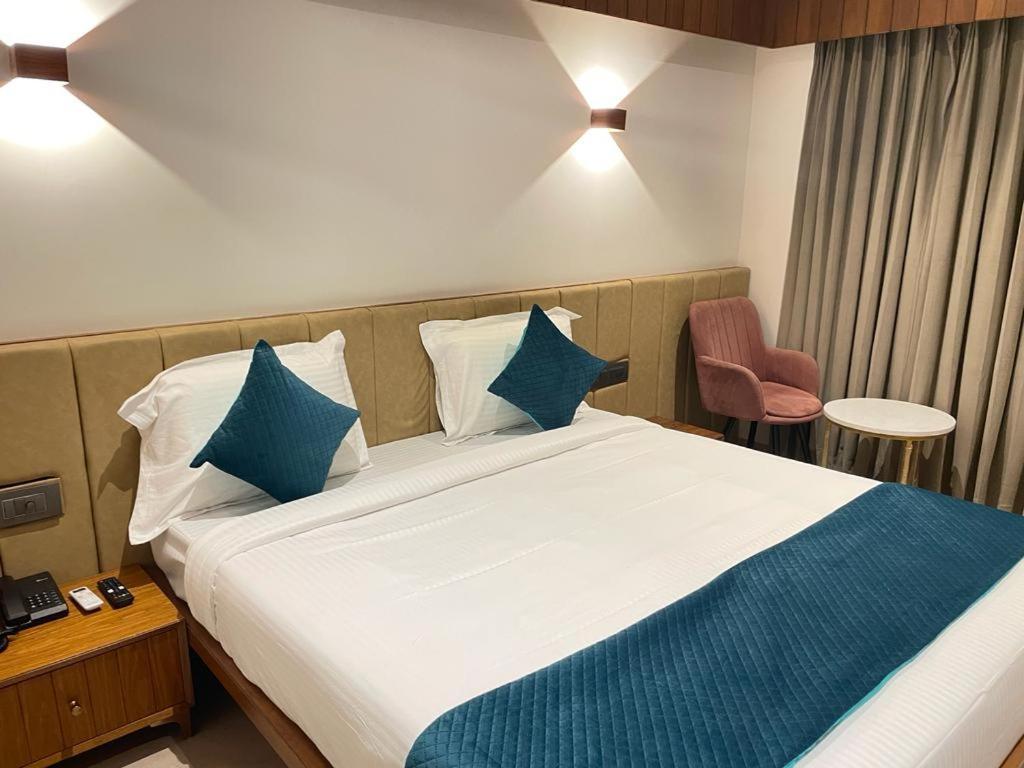Hotel Emora Tree Mysore Quarto foto